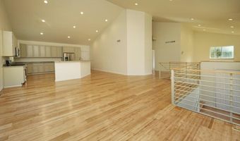 2019 Chalmers Dr, Ann Arbor, MI 48104