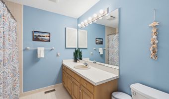 2 Brittania Dr 2, Danbury, CT 06811