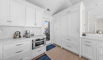 5 NINTH, Beach Haven, NJ 08008