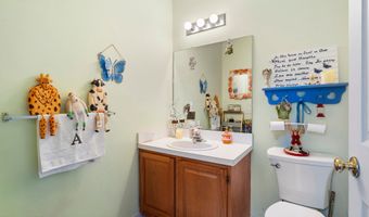 5 Brentwood Dr, Bayville, NJ 08721