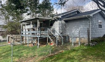 120 CANARY Dr, Beaver, WV 25813