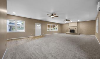204 N Huber St, Anamosa, IA 52205