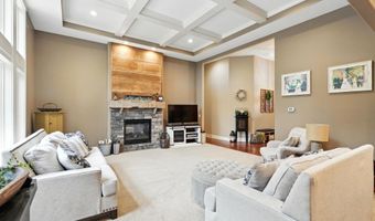 6212 Deer Hollow Rd, Auburn, IN 46706