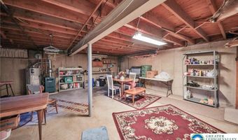 3016 Coplay Ln, North Whitehall, PA 18052