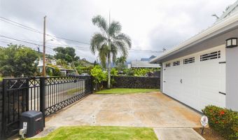 962 Alahaki St, Kailua, HI 96734
