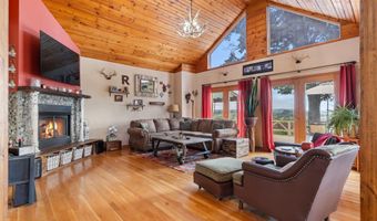 24352 State Hwy Ee, Aurora, MO 65605