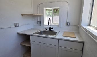 110 Mesa St SE, Albuquerque, NM 87106