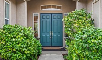 608 Inverlochy Dr, Fallbrook, CA 92028