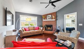 13 Greenridge Ln, Bentonville, AR 72712
