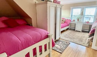 225 Pearl St, Beach Haven, NJ 08008