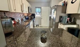 5620 SUNSET Dr, Cheyenne, WY 82001
