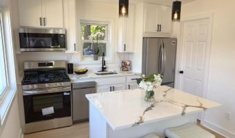 5805 BLAINE Dr, Alexandria, VA 22303