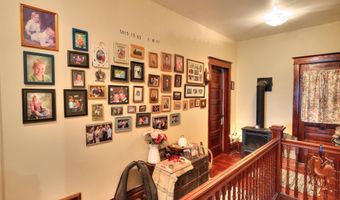 815 S 358th St, Avoca, NE 68307