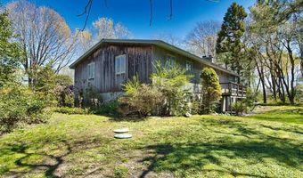 58 Leonard Dr, Tiverton, RI 02878