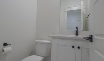 8 Rearsby Ln, Bella Vista, AR 72715