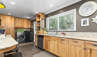 8420 Porter Hill Ter, La Mesa, CA 91942