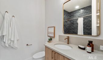 3255 W Moore St, Boise, ID 83702