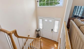 62 Crosby Ave, Albertson, NY 11507
