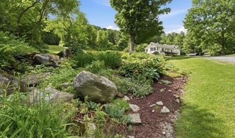 405 Old W Rd, Arlington, VT 05250