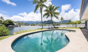 902 Wanaao Rd, Kailua, HI 96734