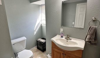 1206 3rd Ave, Alton, IA 51003