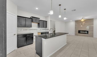 920 Texas Madrone Dr, Socorro, TX 79927