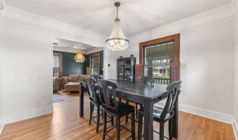 1052 Parkside Dr, Alliance, OH 44601