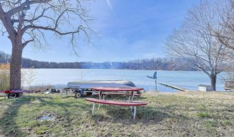692 Lake 16 Dr, Allegan, MI 49010