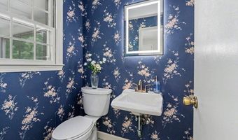 1 Bridle Path Rd, Andover, MA 01810