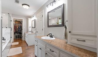 836 N Mountain Grove Rd, Alma, AR 72921