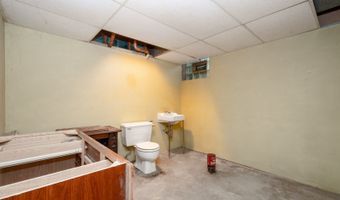 874 Hillandale Dr, Antioch, IL 60002