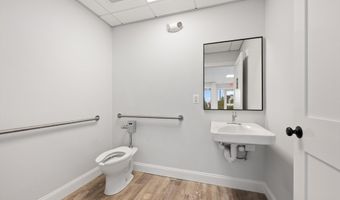 451 Essex St, Beverly, MA 01915