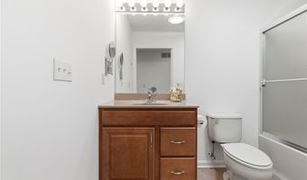 108 Winfield Manor Dr, Adams Twp., PA 16046