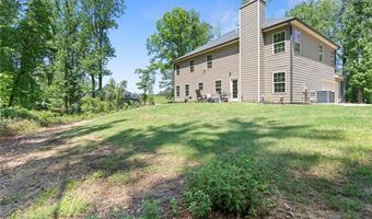 165 6th St, Auburn, GA 30011