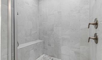 1951 Edgewood Rd, Bentonville, AR 72713