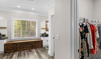 967 Five Points Rd, Barnesville, GA 30204