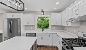 10876 COUNTY ROAD V, Amherst, WI 54406