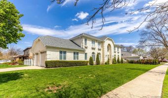 1801 N Dover Ct, Arlington Heights, IL 60004