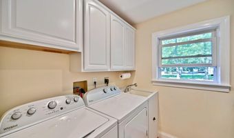 96 Longfellow Cir, Albrightsville, PA 18210