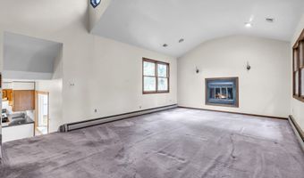 11 Phillips Mills Dr, Middletown, NJ 07748