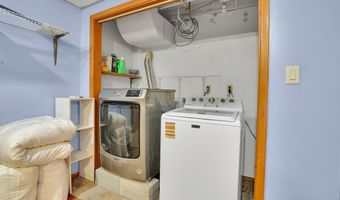 11 Watch Hill Cir 11, Cromwell, CT 06416