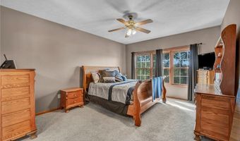 596 Vaughn Trl, Akron, OH 44319