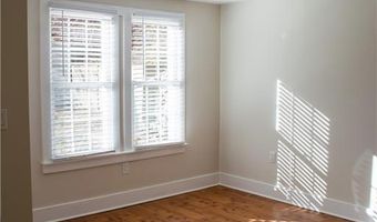 6 W Main St, Chester, CT 06412