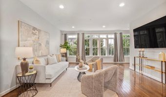 44713 PLYMPTON Sq, Ashburn, VA 20147