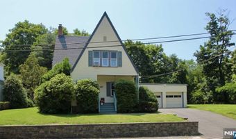 6 Cottage Pl, Allendale, NJ 07401