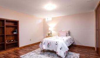 156 Sherwood Cir, Brattleboro, VT 05301
