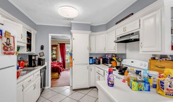 2530 Old Bay Rd, Biloxi, MS 39531
