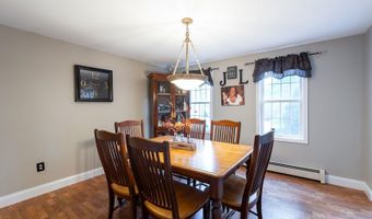 27 Arabian Way, Chester, NH 03036