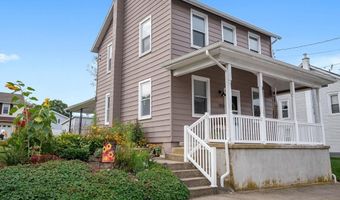 120 W 2ND St, Alburtis, PA 18011