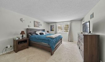 520 Meadowbrook Dr, Adrian, MI 49221